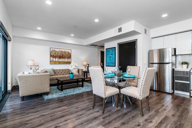 Building Photo - Alexandria 178 Townhomes LLC