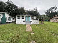 Building Photo - 451 Long Branch Blvd