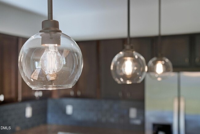 Building Photo - 759 Putney Hl Rd