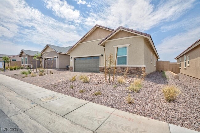 Building Photo - 819 Cottonwood Hl Pl