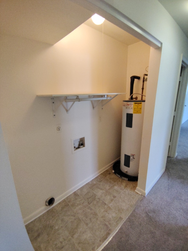 Building Photo - 600 Reusens Rd