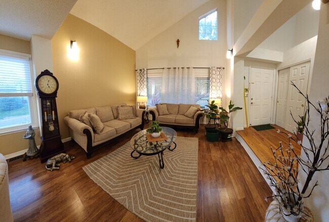 Building Photo - 5415 S Dunkirk Way