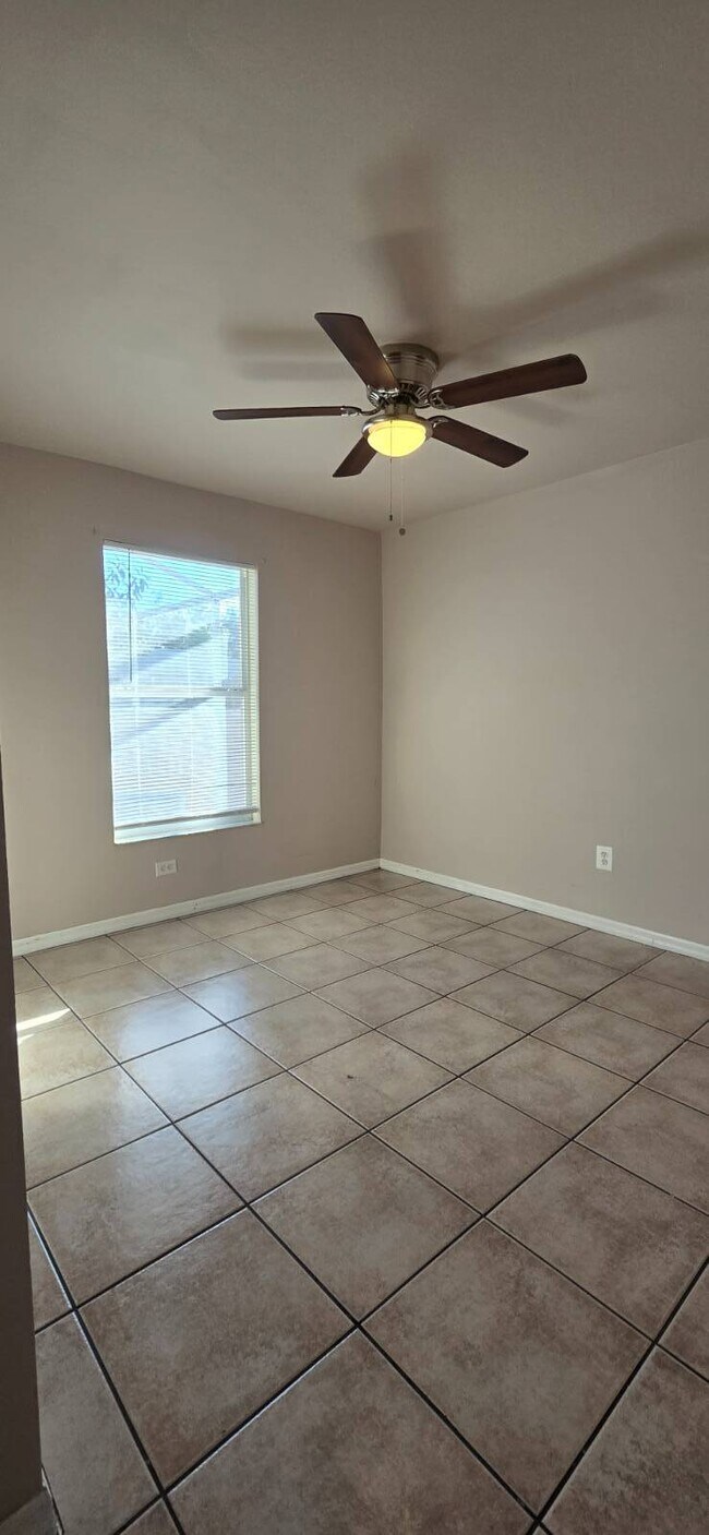 Building Photo - 15598 Spring Line Ln