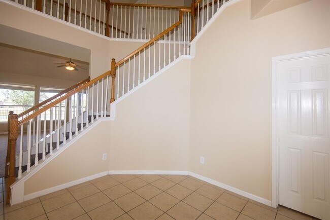 Building Photo - 8603 E Windhaven Terrace Trail