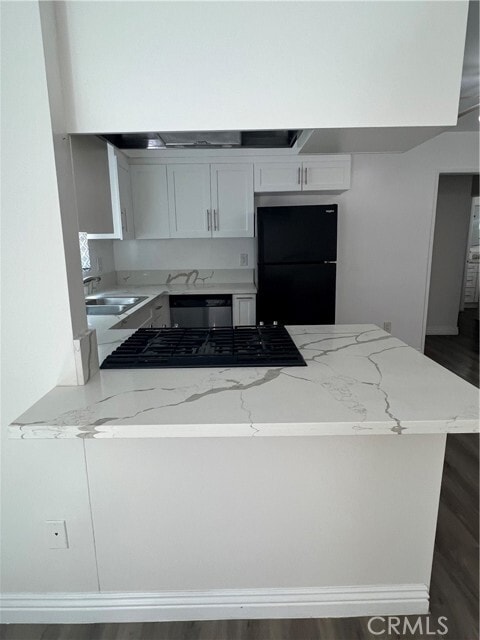 Building Photo - 219 N Irena Ave