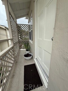 Building Photo - 209 Cypress Dr
