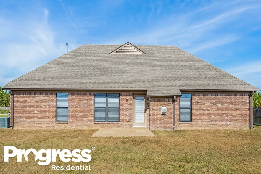 Building Photo - 12379 Bevan Dr