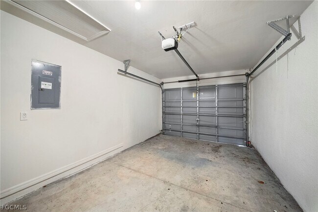 Building Photo - 4838 29th St SW