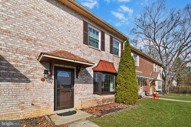 Building Photo - 308 Kidwelly Ct