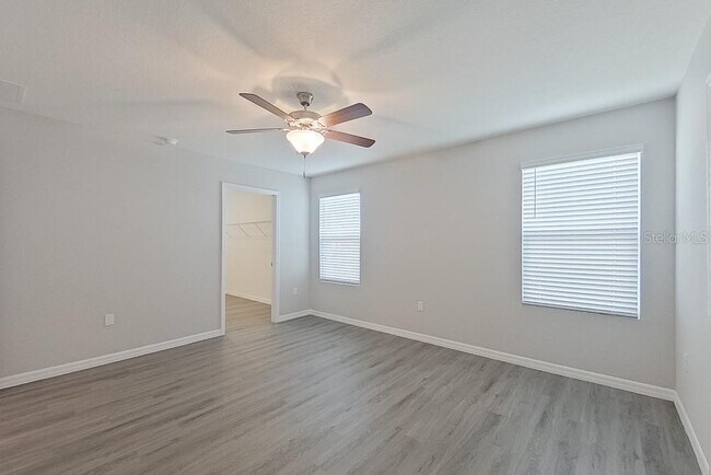 Building Photo - 8614 SW 43rd Ter