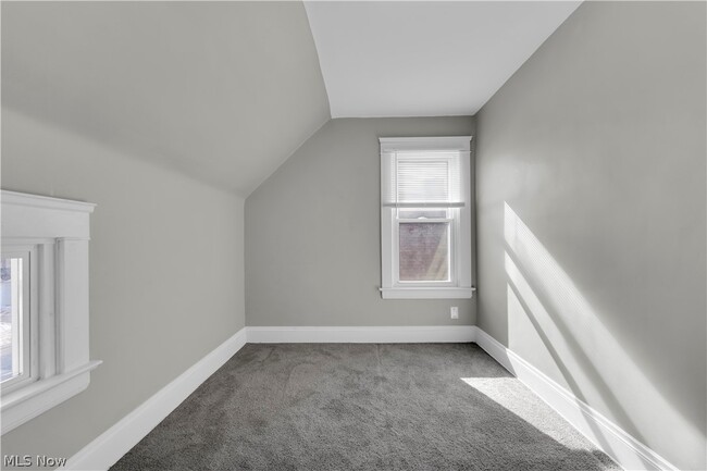 Building Photo - 4710 Birchwood Rd