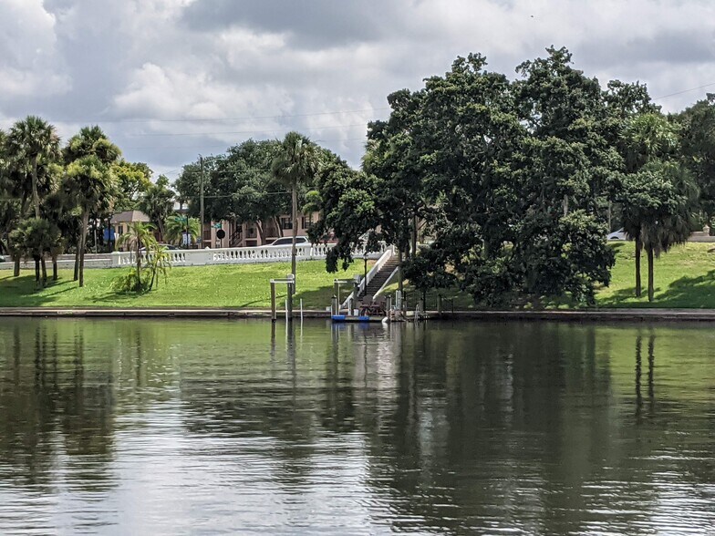 The Spring Bayou - 100 Grand Blvd