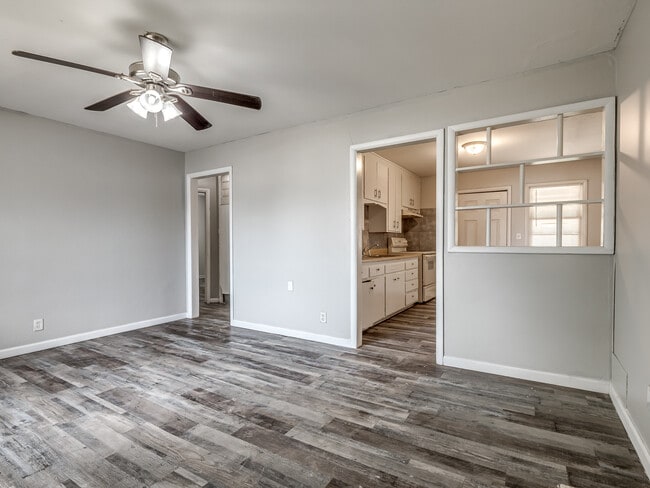 Building Photo - 1314 SE 40th St