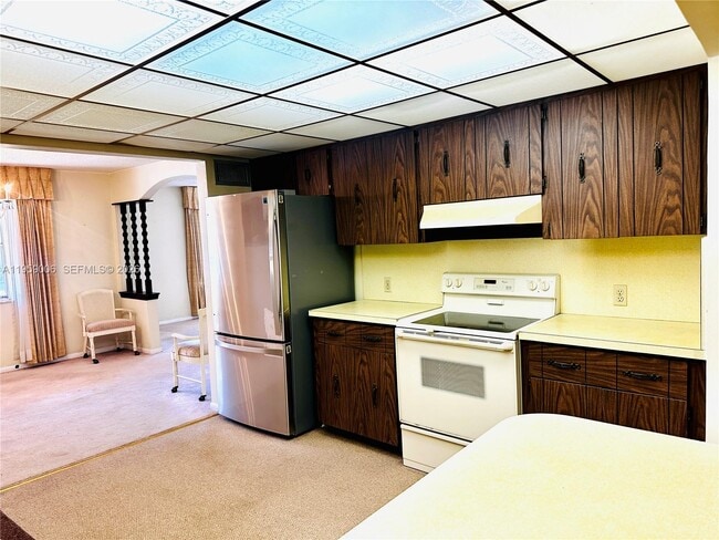 Building Photo - 2601 NE 32nd St