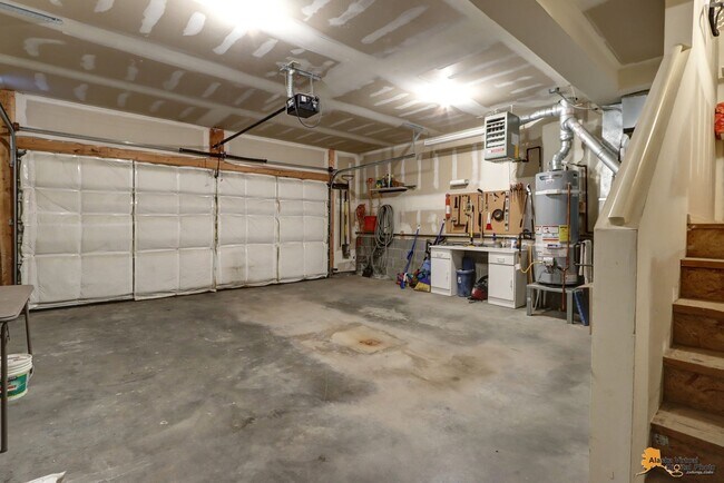 Building Photo - 3004 Brittany Pl