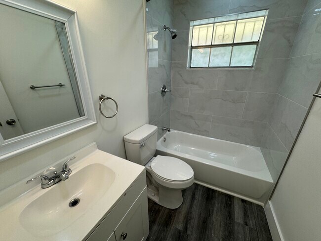 Building Photo - 37 NW 7th Ave