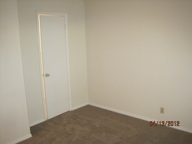 Building Photo - 5515 Lochmoor