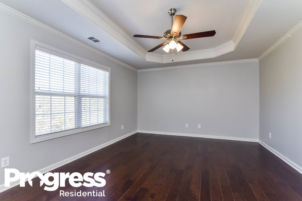 Building Photo - 6522 Silk Tree Pointe