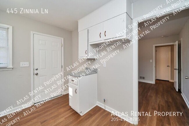 Building Photo - 445 Zinnia Ln