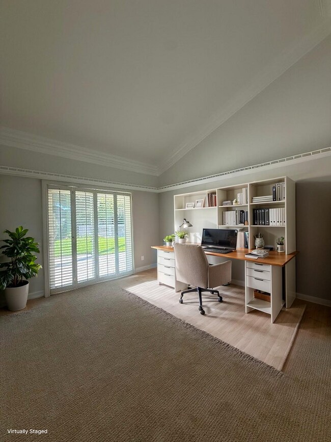 Building Photo - Spacious End-of-Culdesac 4-bed, 2.5-bath Home with Private Sparkling Pool & Spa