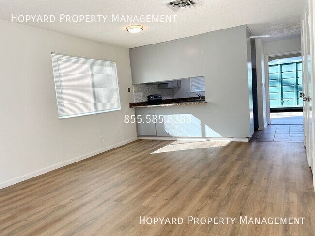 Building Photo - 1073 Kottinger Dr