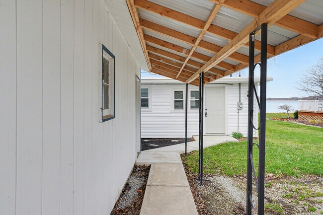 Building Photo - 6520 S 070 E