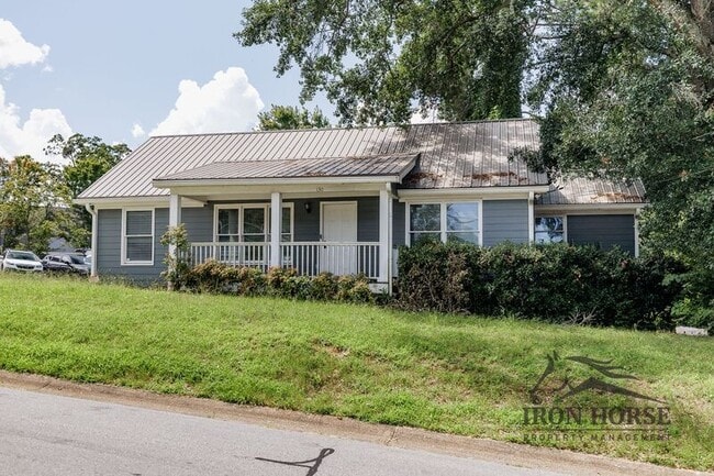 Building Photo - 130 Mandy Dr