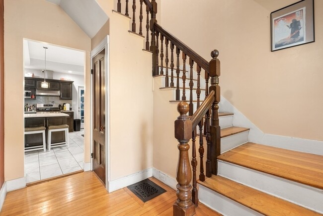 Building Photo - 12 Pomeroy St