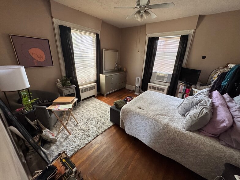 Bedroom 1: Entire room will be painted before move-in.. - 112 Brown St