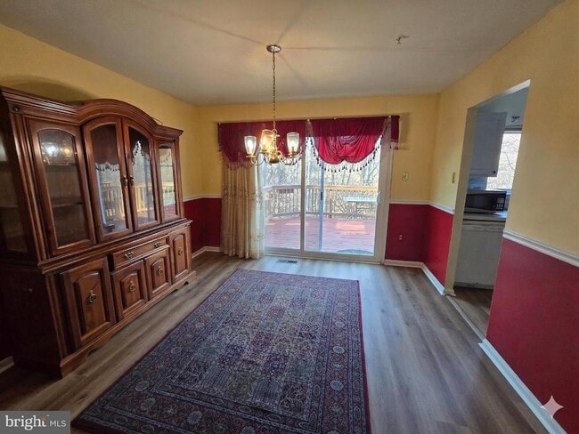 Building Photo - 55 Beaver Pond Cir