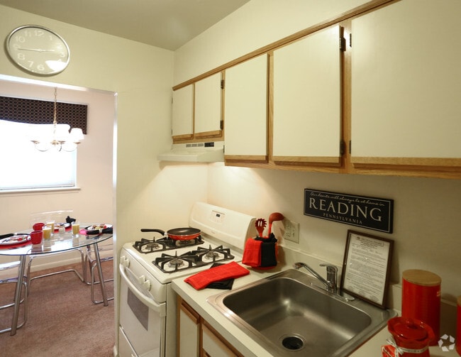 Interior Photo - Mount Penn Manor Apartments