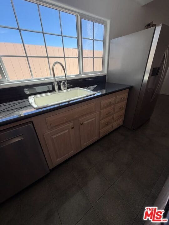 Building Photo - 3900 Castlerock Rd