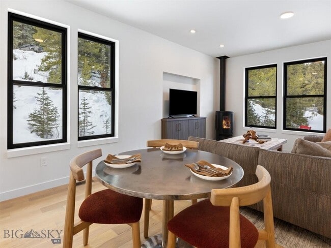 Building Photo - 166 Bridger Mdw Trl