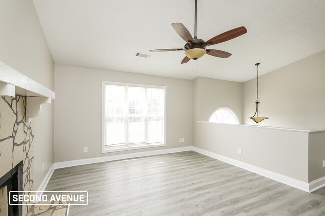Building Photo - 1010 Brynn Dr