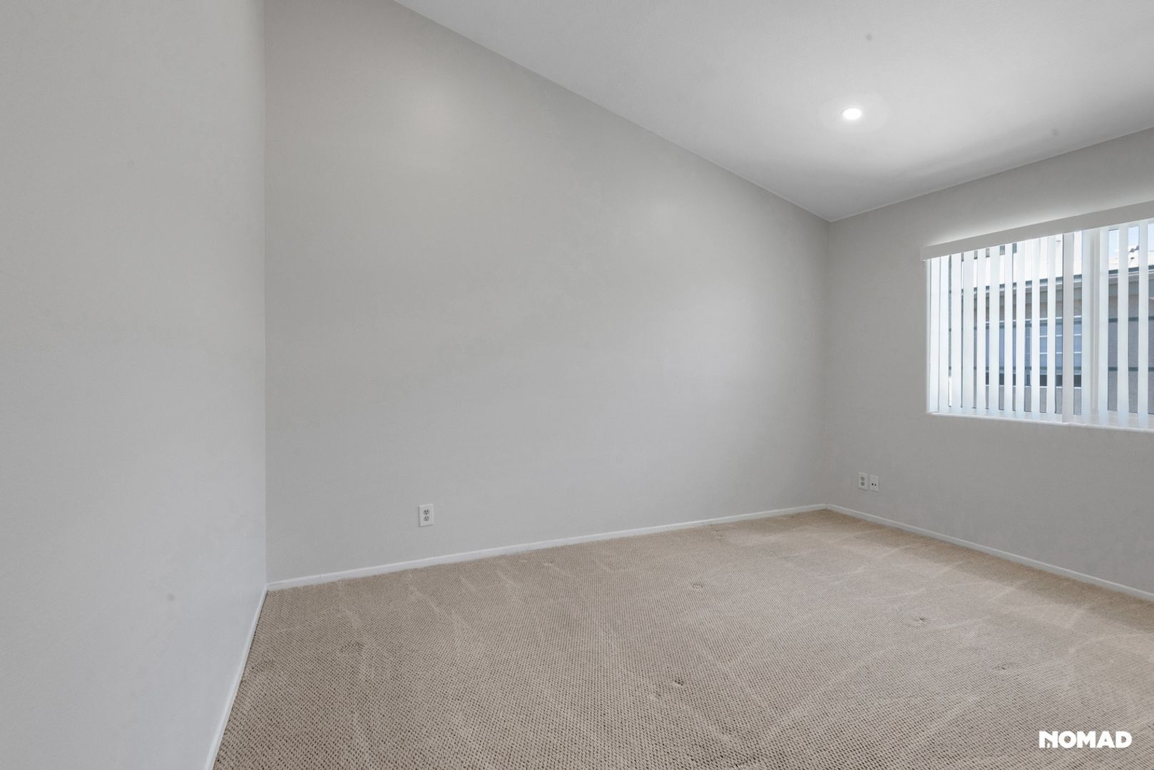 Building Photo - 18347 Saticoy St
