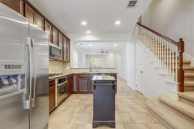 Building Photo - 1209 Salem Park Ct