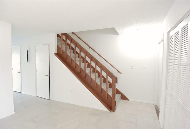 Building Photo - 935 Sunridge Way