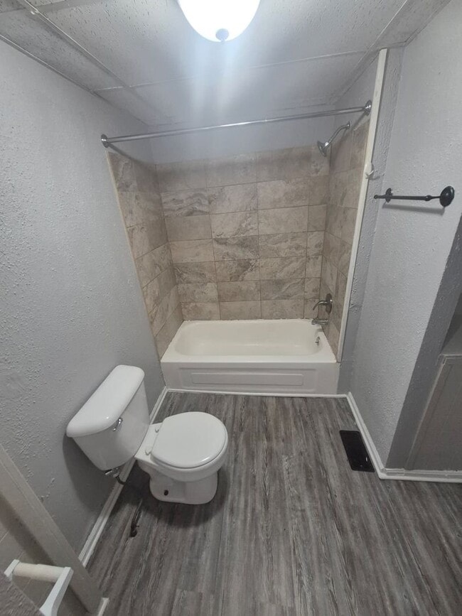 Building Photo - 1512 Kavanaugh St