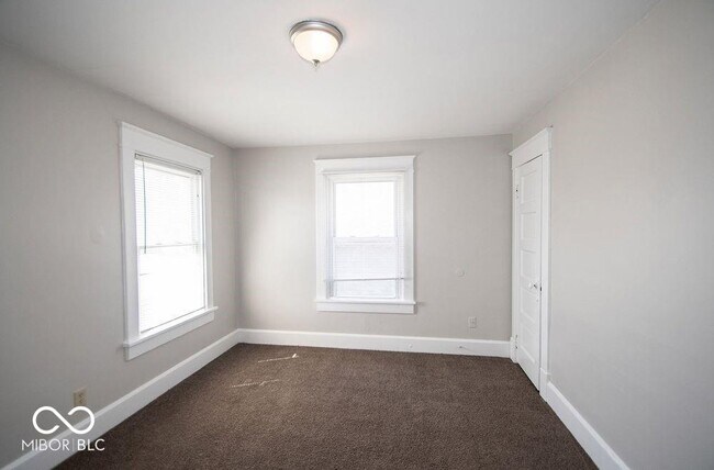 Building Photo - 1541 E Ohio St