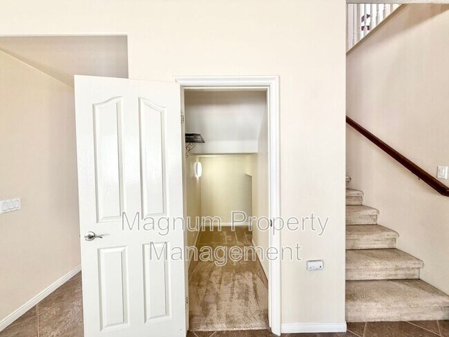 Building Photo - 29998 Couples Ave