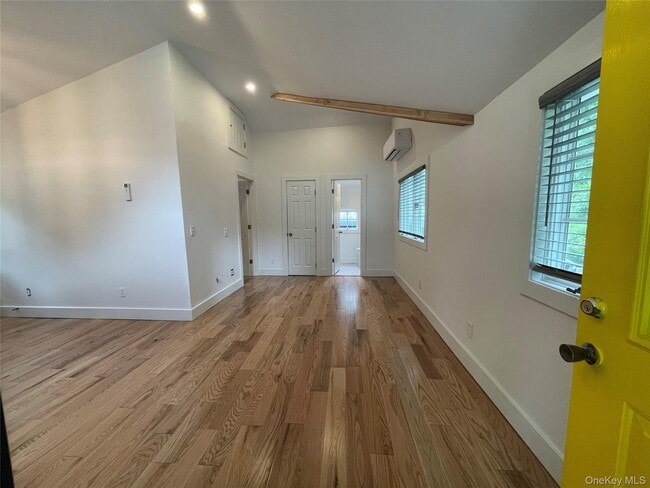 Building Photo - 41 Chestnut Ave