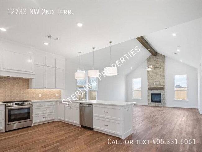 Building Photo - 12733 NW 2nd Ter