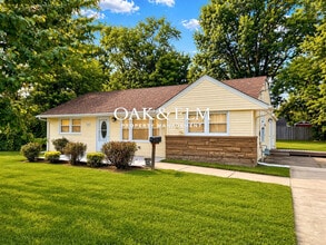 Building Photo - Welcome to this beautifully updated 4 bedrooms, 2 full bath, 1400 Square feet home