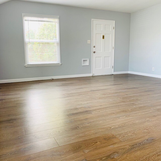 Living Room - 5960 W 86th Pl