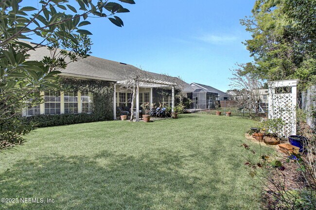 Building Photo - 7963 Mt Ranier Dr