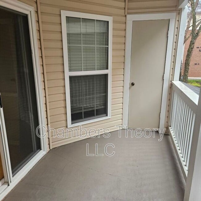 Building Photo - 1504 Lincoln Way