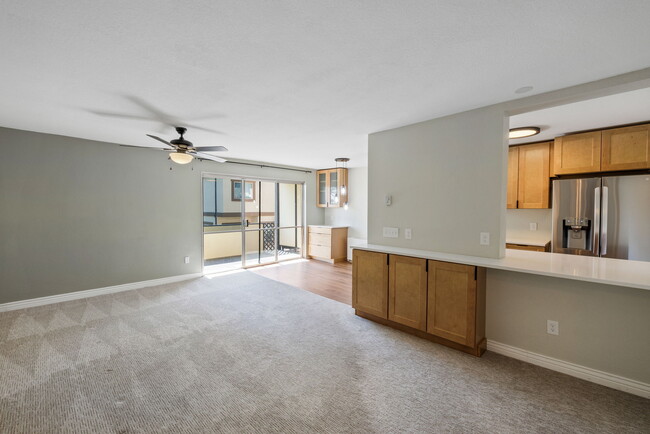 Building Photo - 777 Saturn Dr