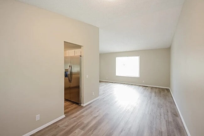 Building Photo - 15807 E Oxford Ave