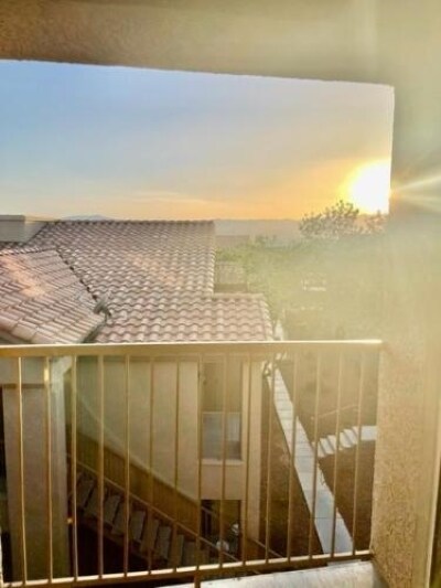 Building Photo - 2110 Los Feliz St