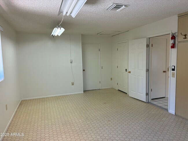 Building Photo - 17807 N 125th Dr